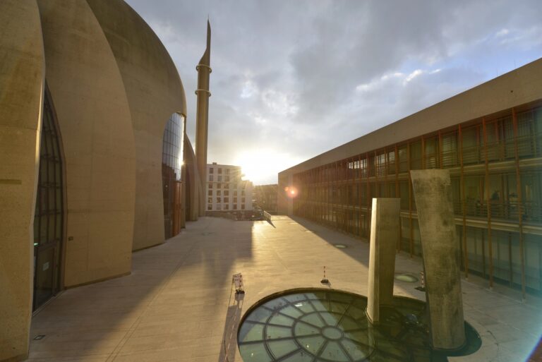 moschee-koeln-venloerstr.jpg