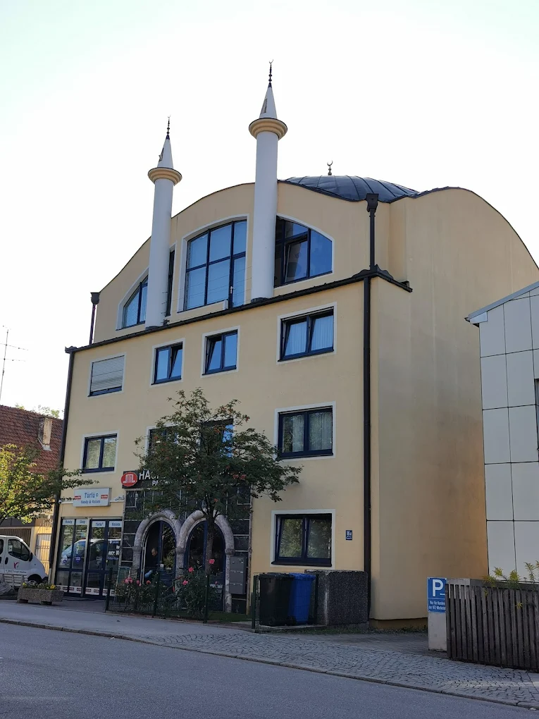 ditib-moschee-muenchen-pasing-1.webp