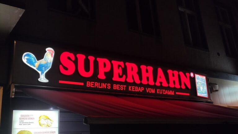 joinHalal_Superhahn_berlin_5.jpg