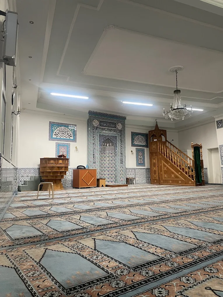 joinhalal_VIKZ_Valide_Sultan_Moschee-Cami-Frankfurt.webp