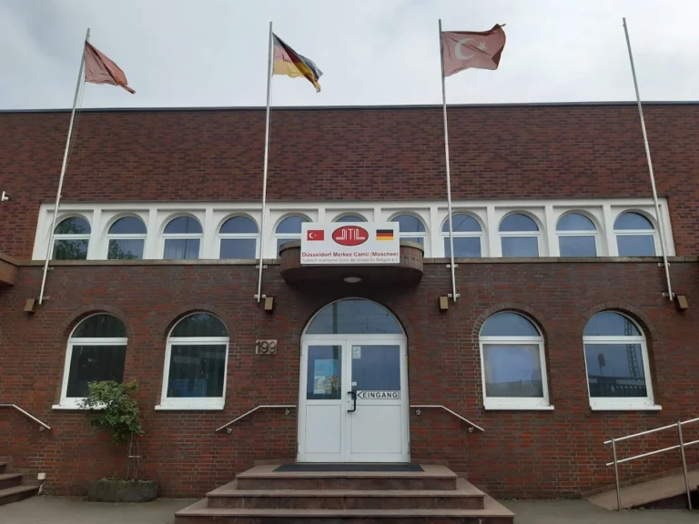 ditib-dusseldorf-merkez-2.webp
